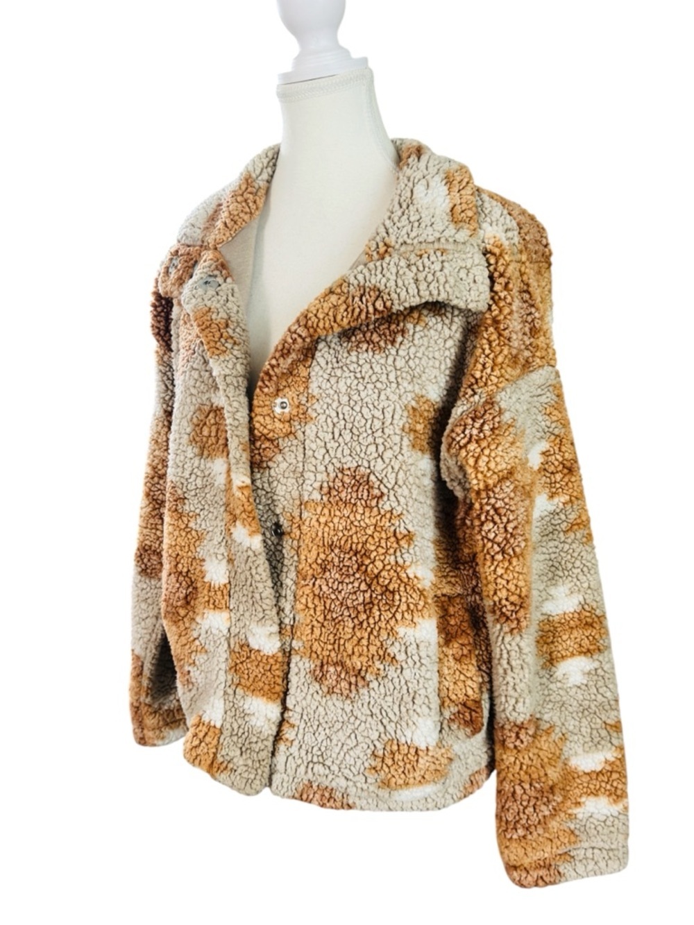Altar'd State Tan and Cream Teddy Jacket - Picture 4 of 7